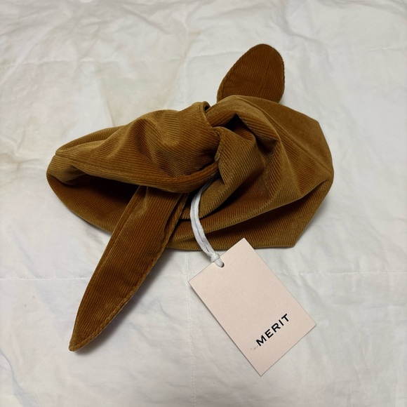 MERIT Tan Velvet Shoulder Bag - Picture 4 of 6